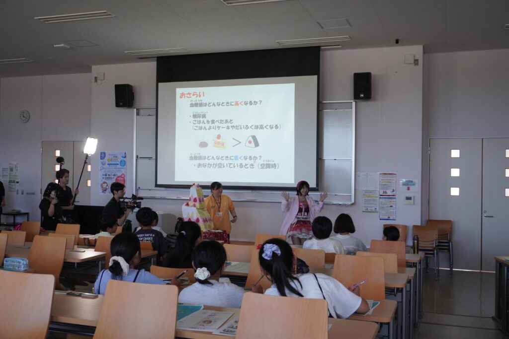 【メディア出演情報】8/22(土)「まるどりっ！UP」の「アイドルお待ち！」にて臨床技術学科のわくわくサイエンススクールの様子が放映されます！