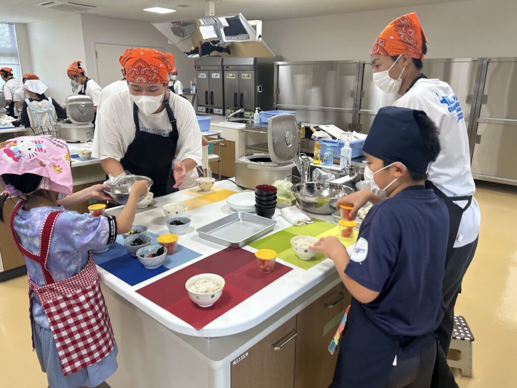 【健康スポーツ】親子で体験「クッキング＆エクササイズ」教室を開催！ 小学生と保護者8組17名が参加！